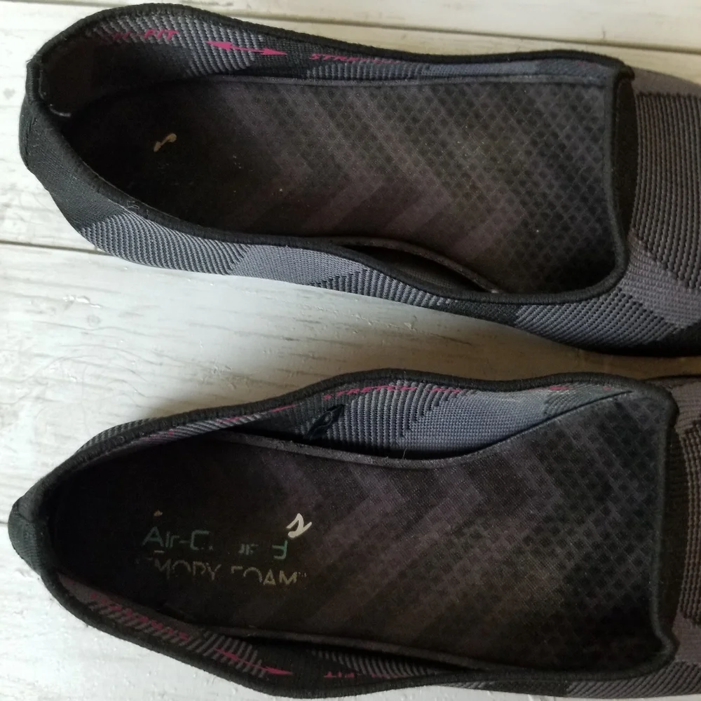 Skechers Cleo Sherlock Knit Almond Toe Ballet Flats